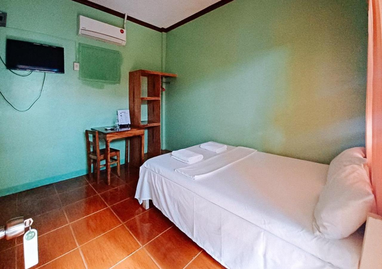 Reddoorz At July'S Haven Seaside Pension Camiguin Mambajao Exteriér fotografie