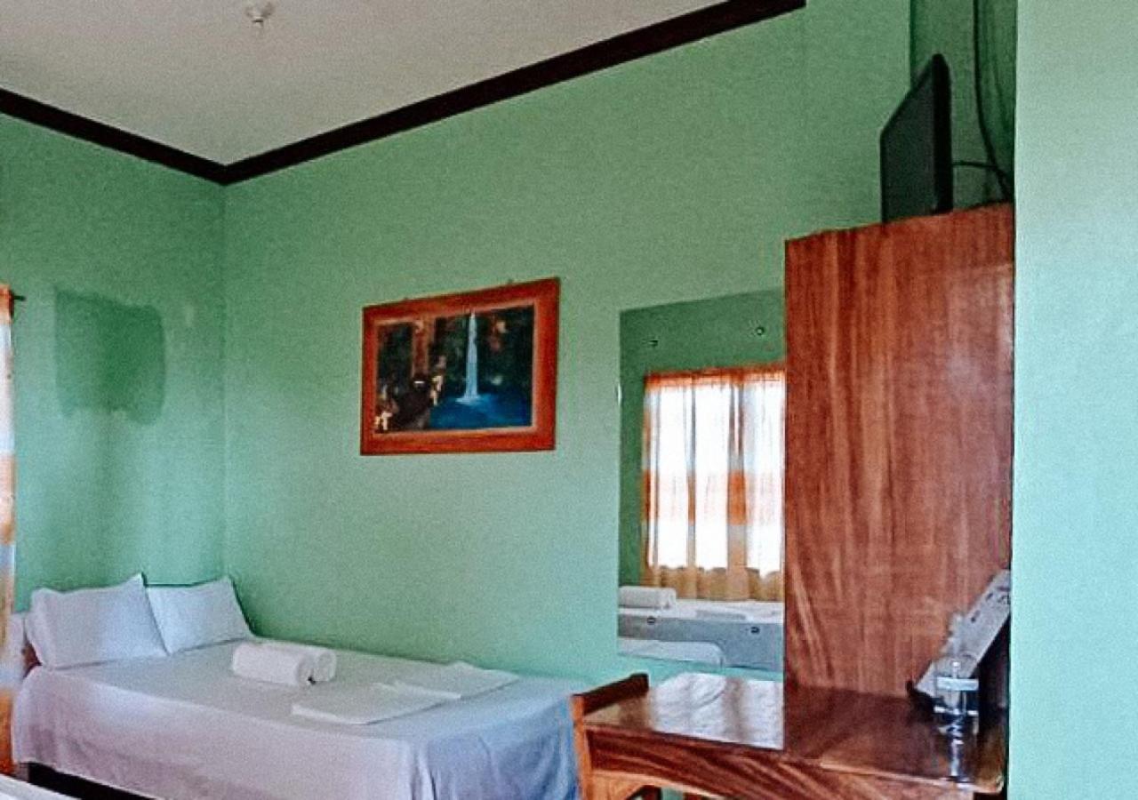 Reddoorz At July'S Haven Seaside Pension Camiguin Mambajao Exteriér fotografie